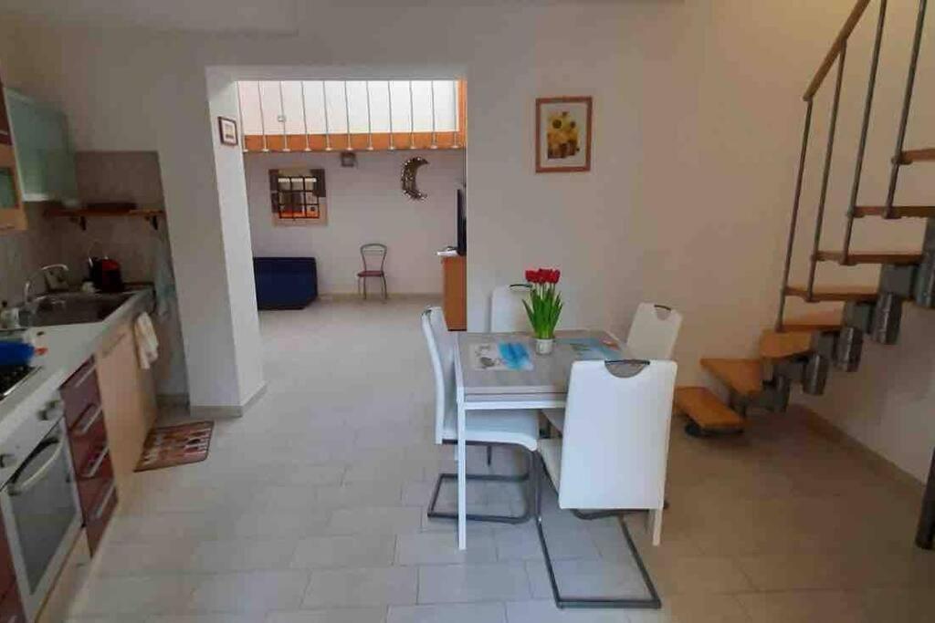 Stylish Loft Trivano Cagliari 2 Beds/2 Bath Extérieur photo